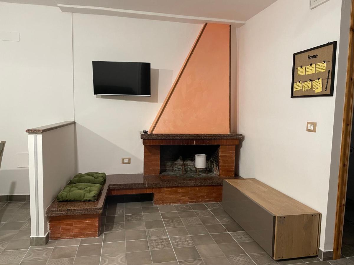 Appartamento Angelina Al Borgo Aieta Esterno foto